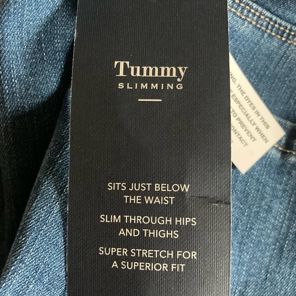 CHARTER CLUB BNWT JEANS SIZE 6 - Picture 4 of 9